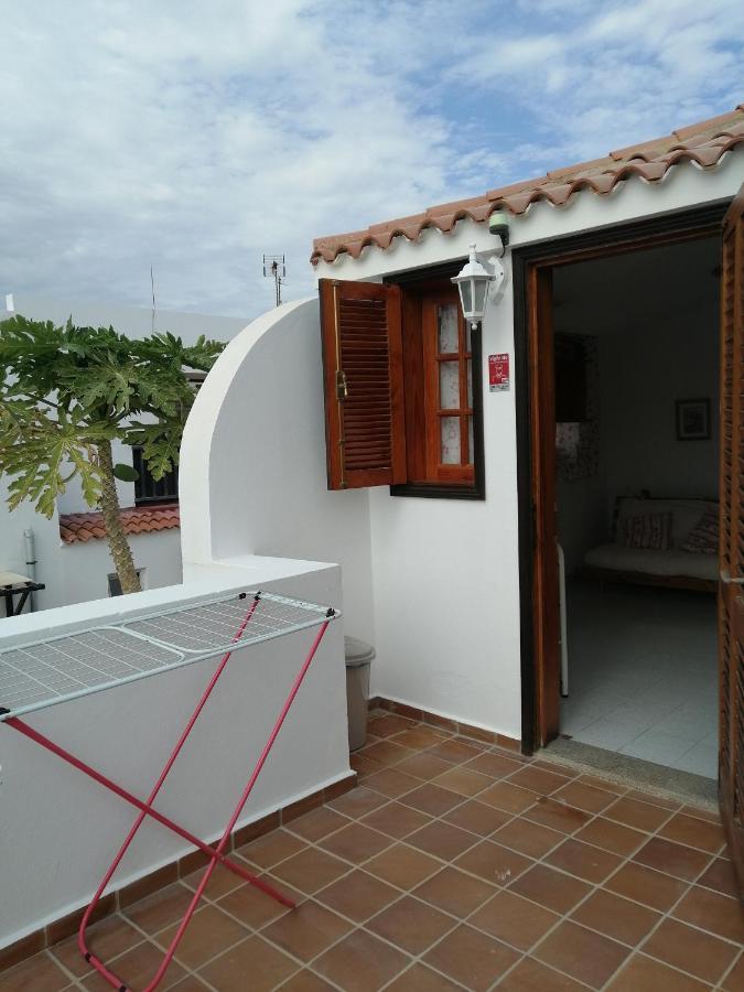Una Terrazza Al Sol กาเลตาเดฟุสเต ภายนอก รูปภาพ