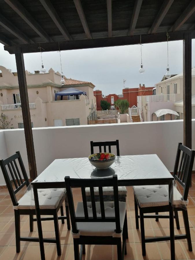 Una Terrazza Al Sol กาเลตาเดฟุสเต ภายนอก รูปภาพ